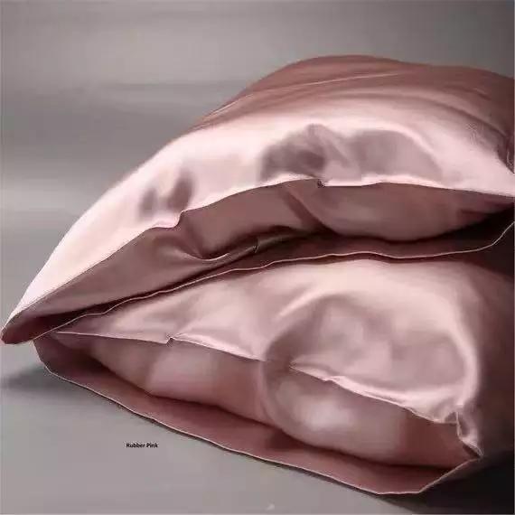 Lyxigt Satinörngott - Set med 2 Kuddfodral, 50 x 66 cm - Creme