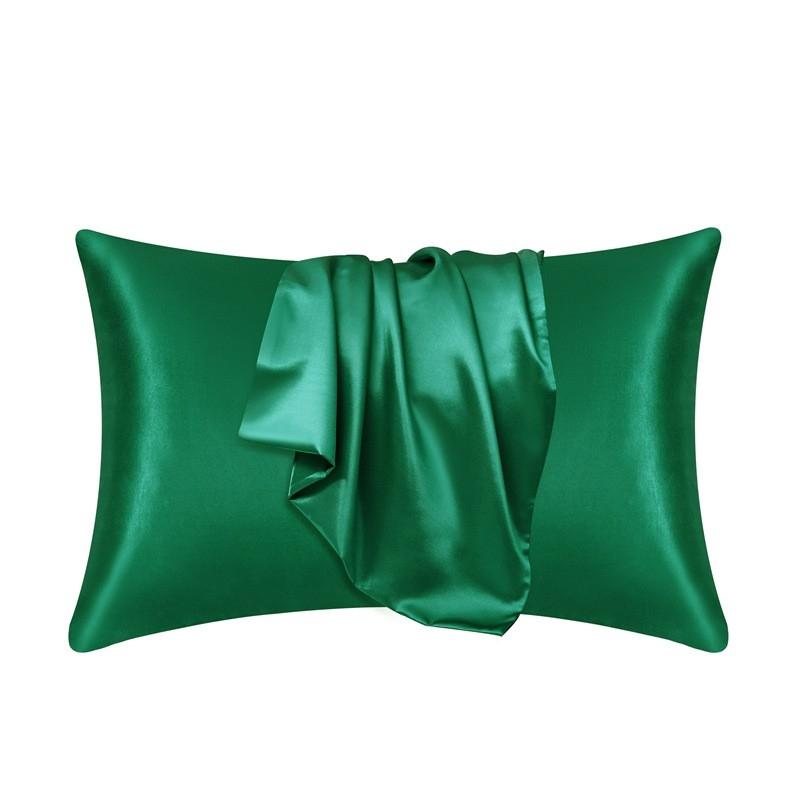 Lyxigt Satinörngott - Set med 2 Kuddfodral, 50 x 66 cm - Mörkgrön